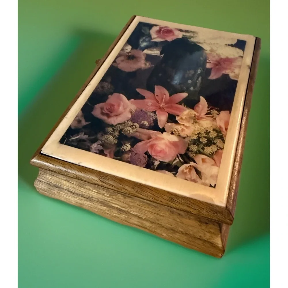 Vtg 80's Wooden Keepsake Box Floral Tile Inlay Felt lined 6X 8.5